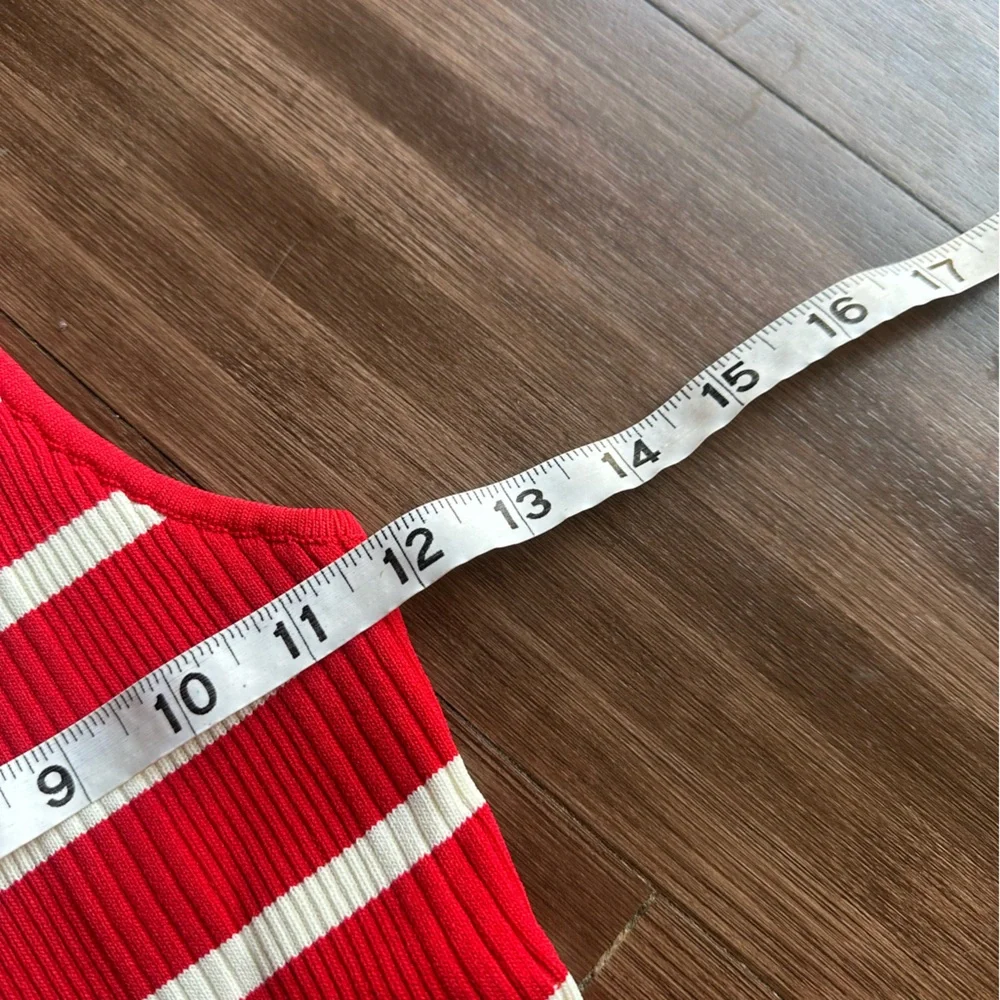 NWT SOLID & STRIPED
The Carson striped ribbed-knit top
Red and white stripe - Picture 7 of 7
